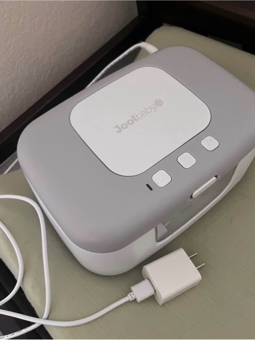 Joolbaby Wipes Warmer in Light Gray and White